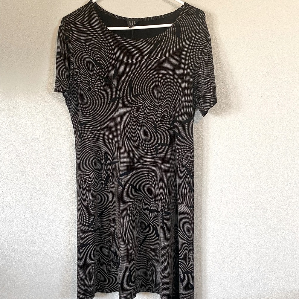 90s short sleeved mini dress
